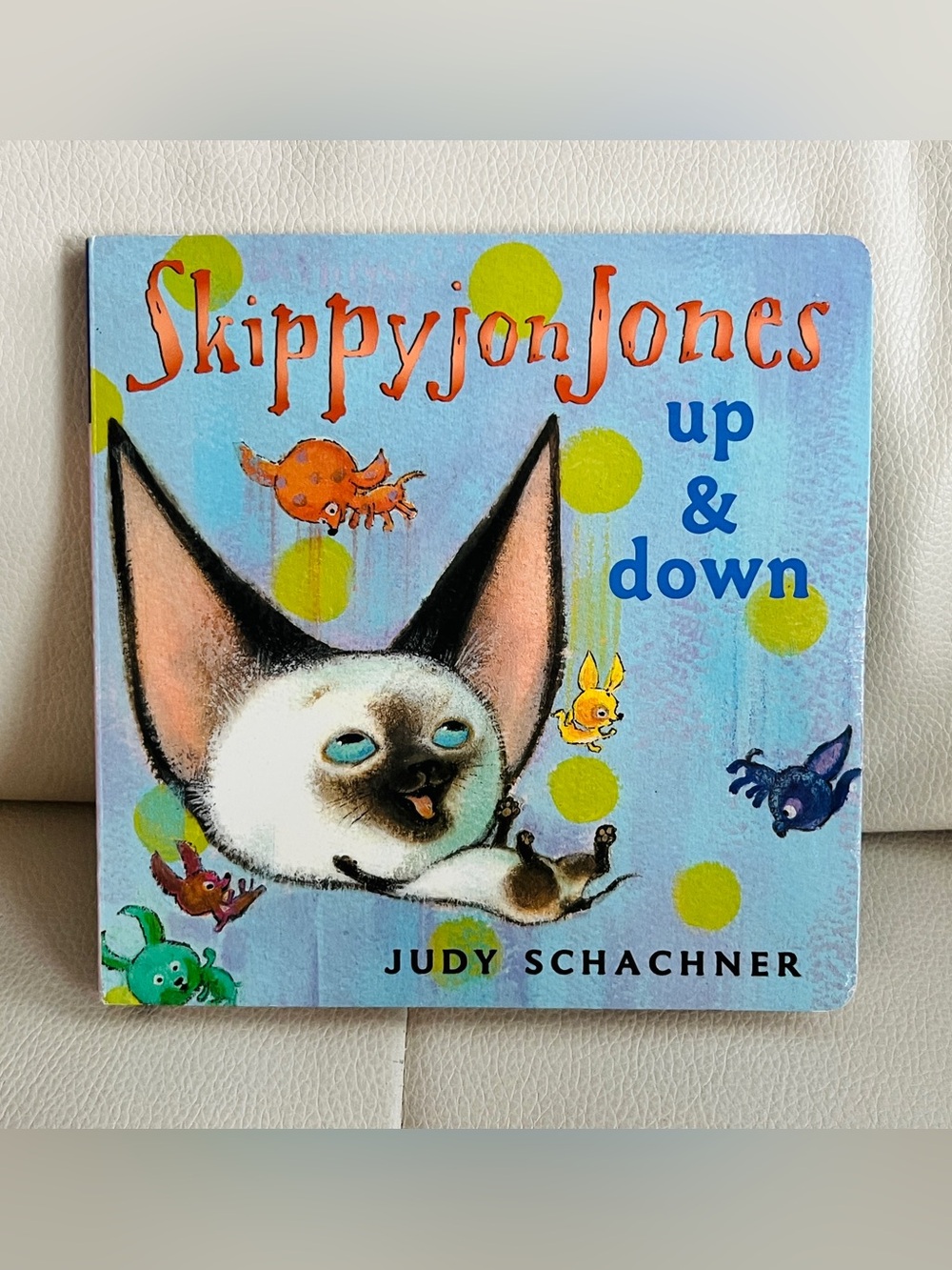 Skippyjon Jones Stuffed Animal with Book Bundle - Picture 5 of 11